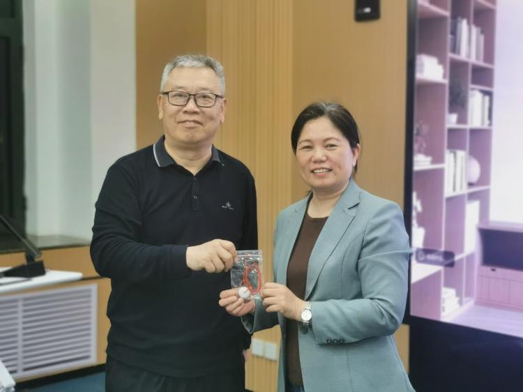 项目动态|情绪智慧的觉醒之旅——孙明君老师受邀为山东大学管理学院研究生讲授《情绪智慧》课程