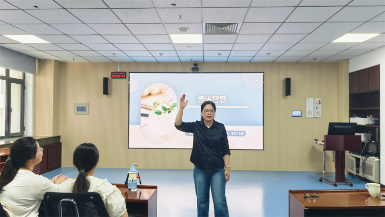 项目动态|学会与情绪共处，是每个人的人生必修课——金芒果教育《情绪智慧》走进山东大学管理学院