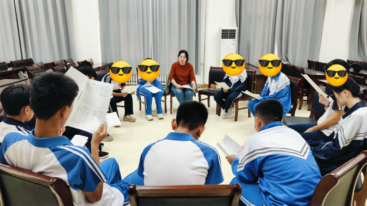 项目动态|读懂数据 看见成长——“济朝阳”项目开展学生心理普筛团体辅导